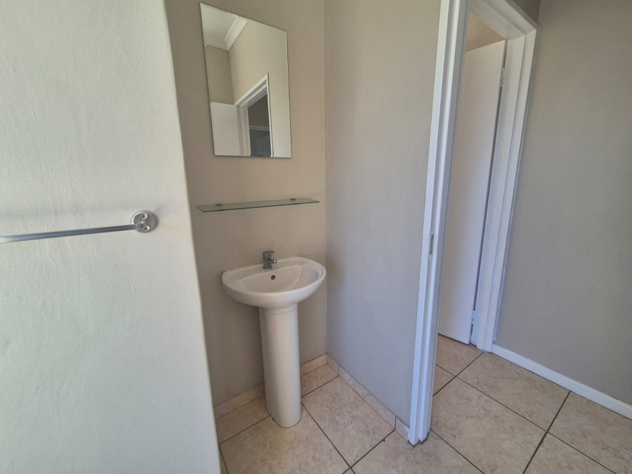 To Let 2 Bedroom Property for Rent in Ottery Western Cape